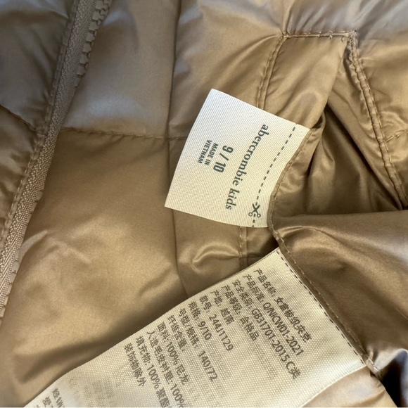 Abercrombie girl’s reversible jacket. - Picture 2 of 4